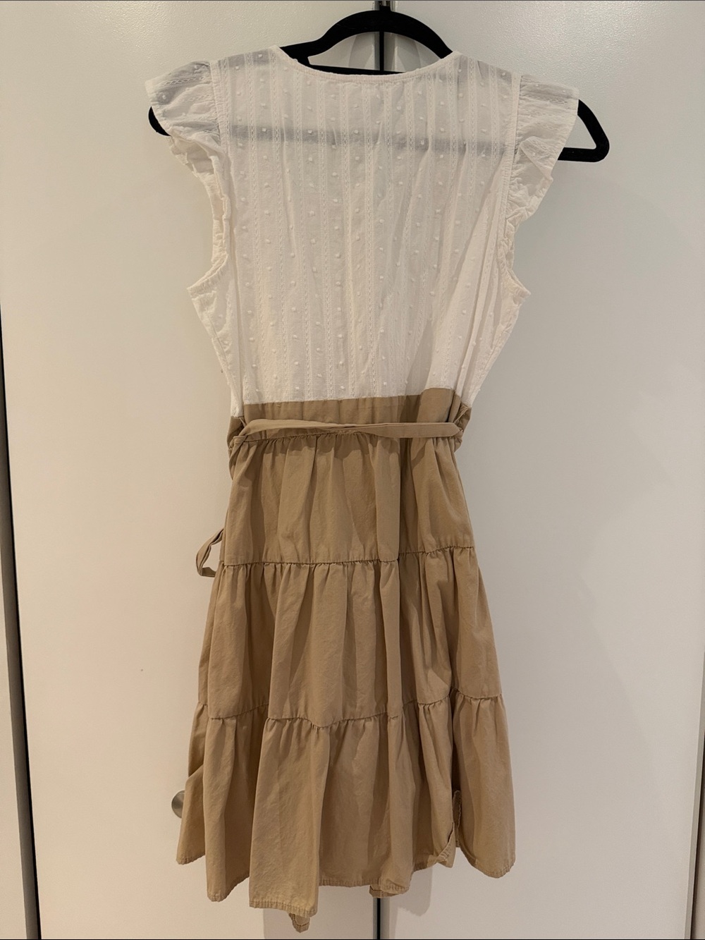 Women medium White & Tan Midi Button-Front Dress with Tie Waist cap sleeve fresh - Picture 7 of 10